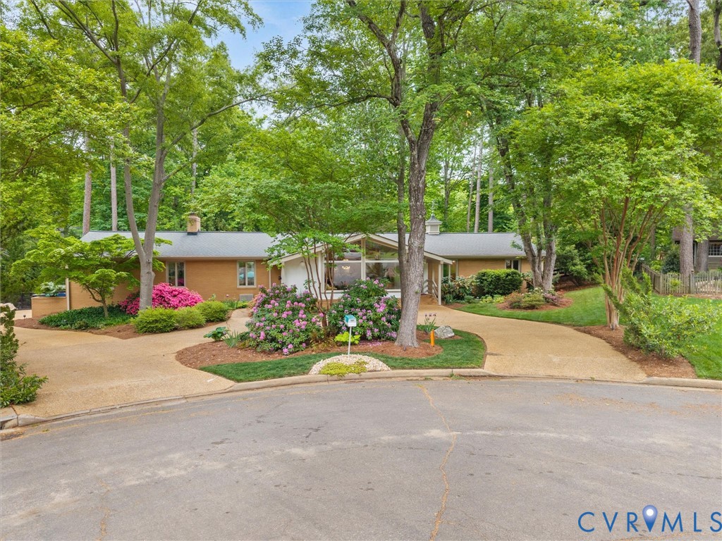 10301 Ashcrest Pl