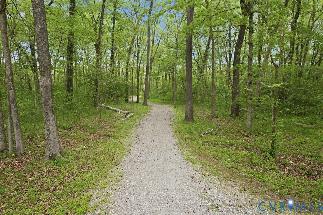 3301 Seaford Crossing Dr