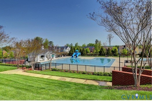 3301 Seaford Crossing Dr