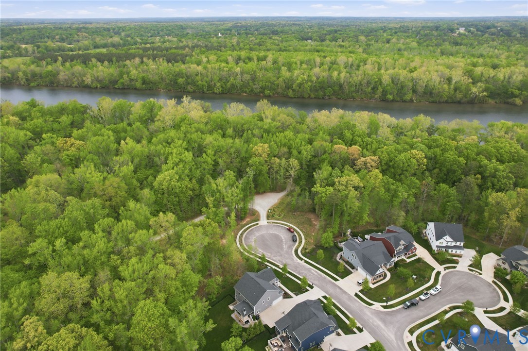 3301 Seaford Crossing Dr