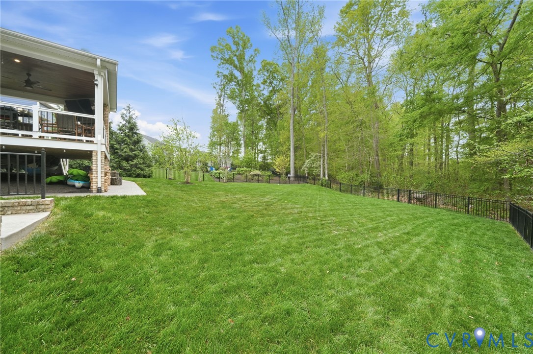 3301 Seaford Crossing Dr