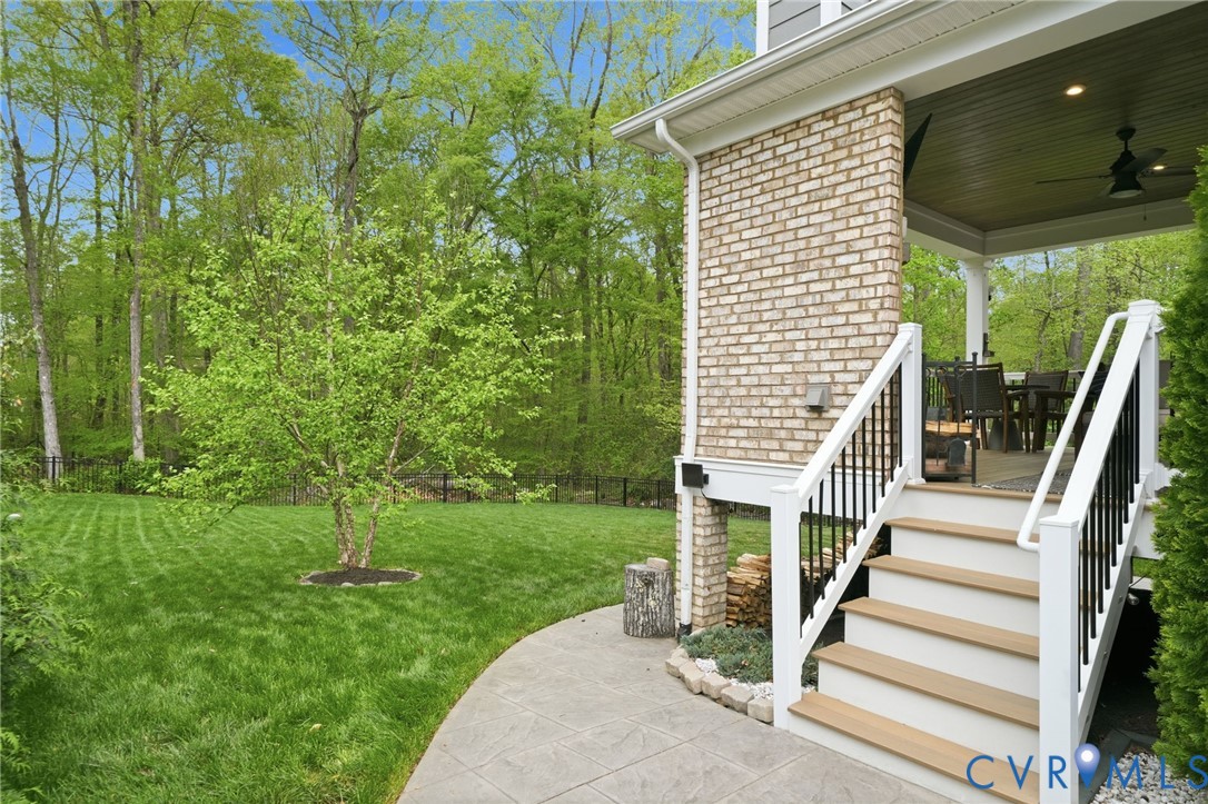 3301 Seaford Crossing Dr