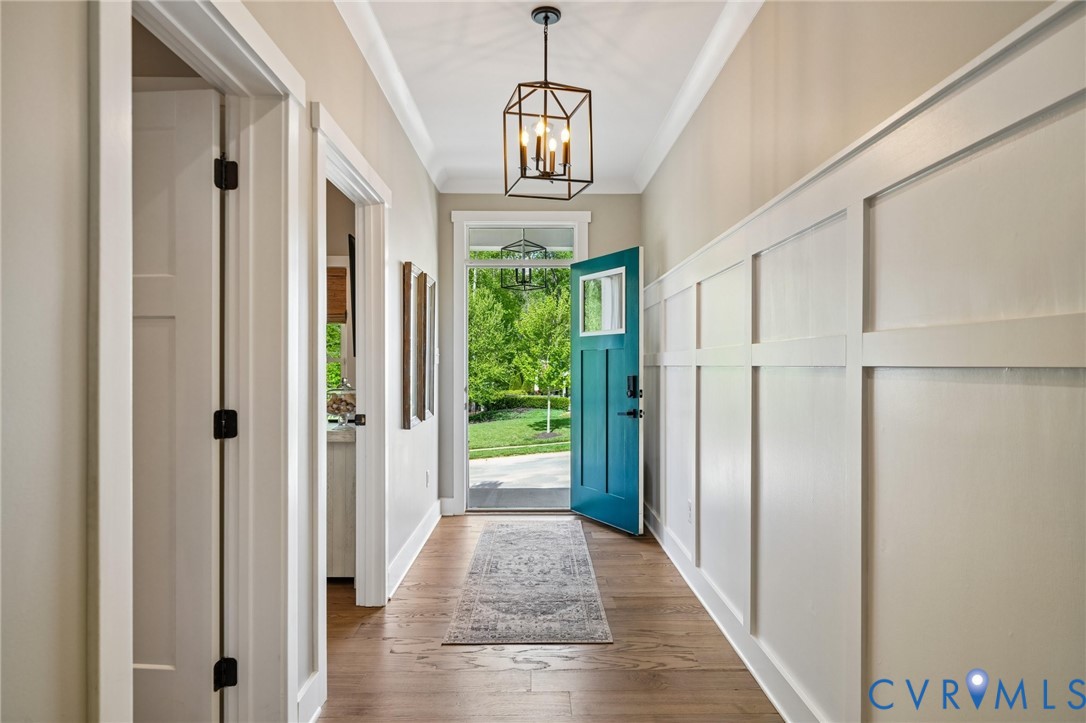 3301 Seaford Crossing Dr