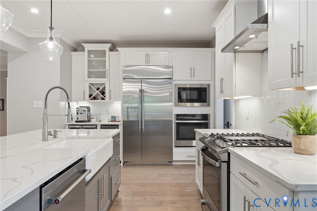 3301 Seaford Crossing Dr