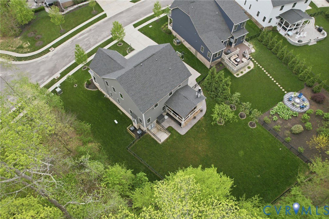 3301 Seaford Crossing Dr