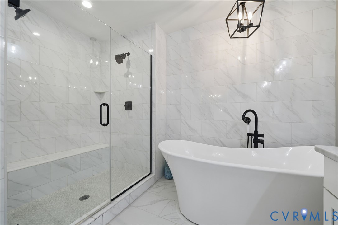 3301 Seaford Crossing Dr