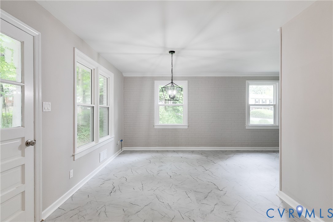 616 Forkland Dr