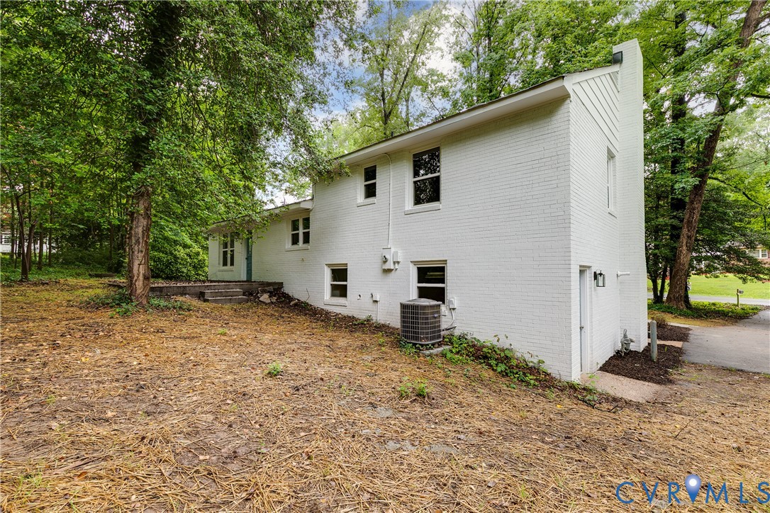 616 Forkland Dr