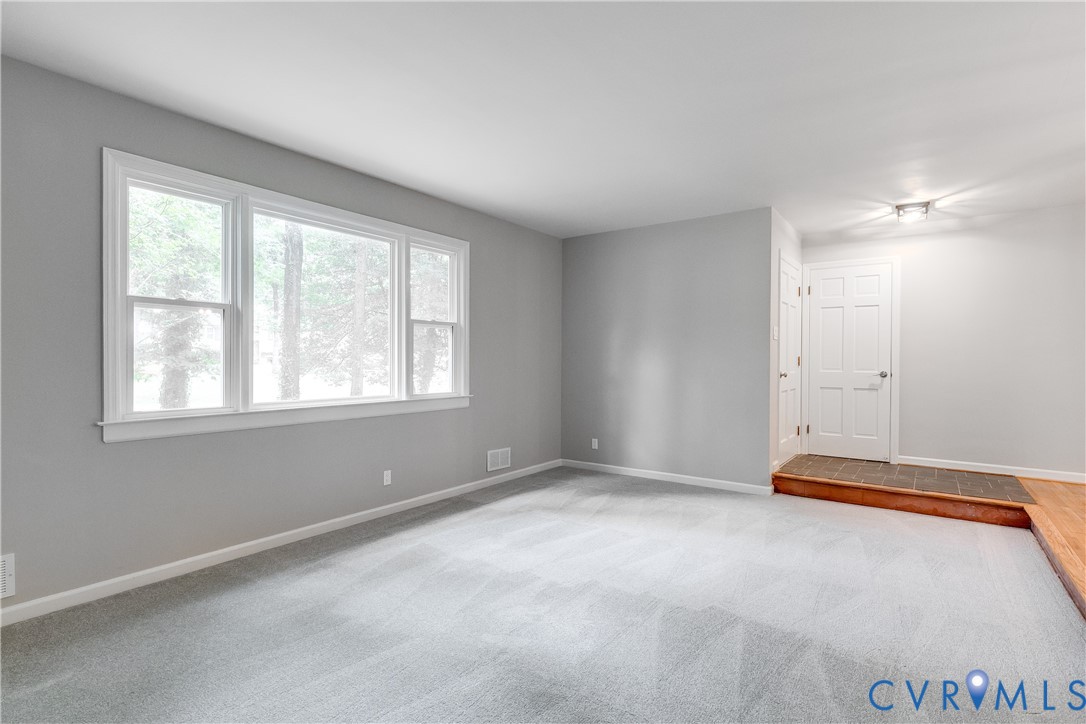 616 Forkland Dr