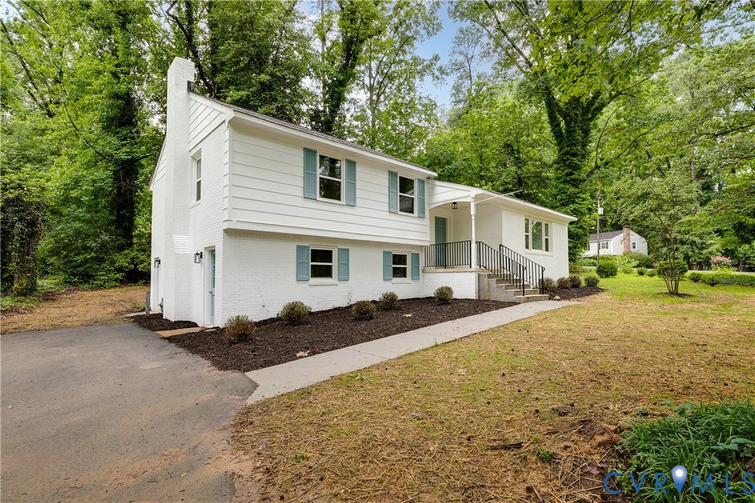 616 Forkland Dr