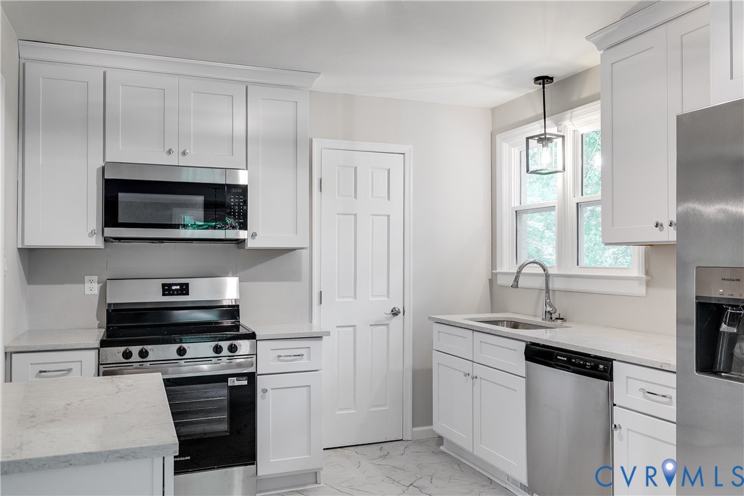 616 Forkland Dr