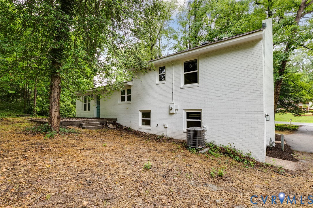 616 Forkland Dr