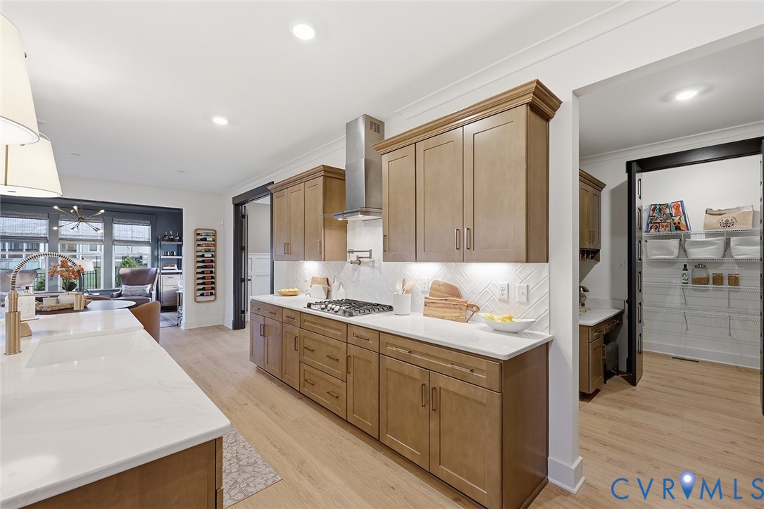 6801 Cove Creek Ter
