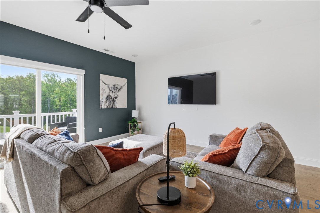 13809 Village View Dr