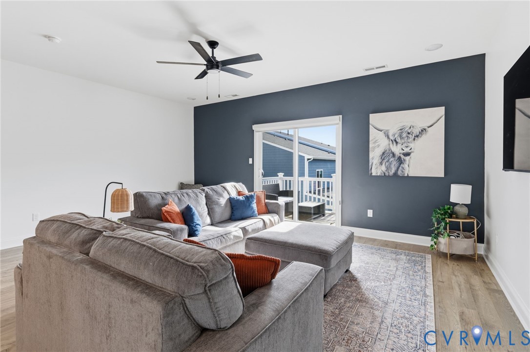 13809 Village View Dr