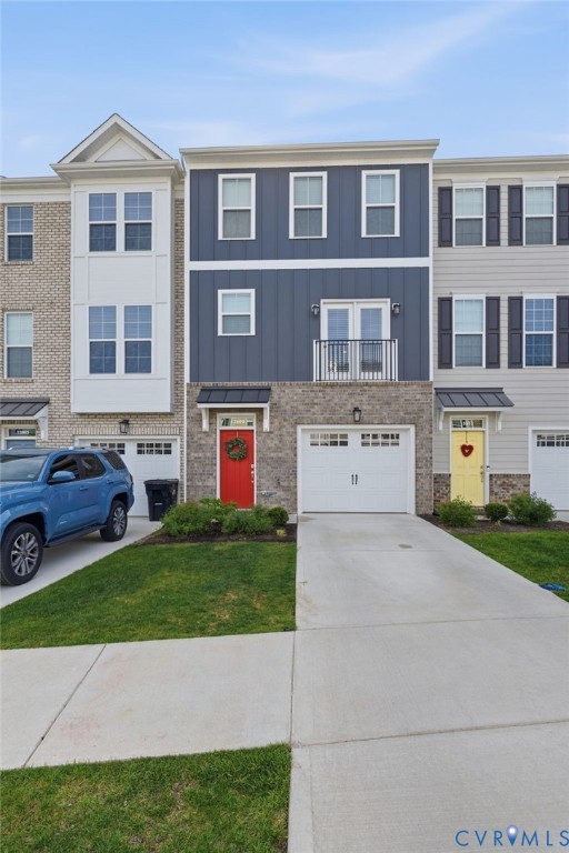 13809 Village View Dr