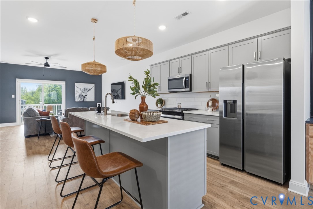 13809 Village View Dr