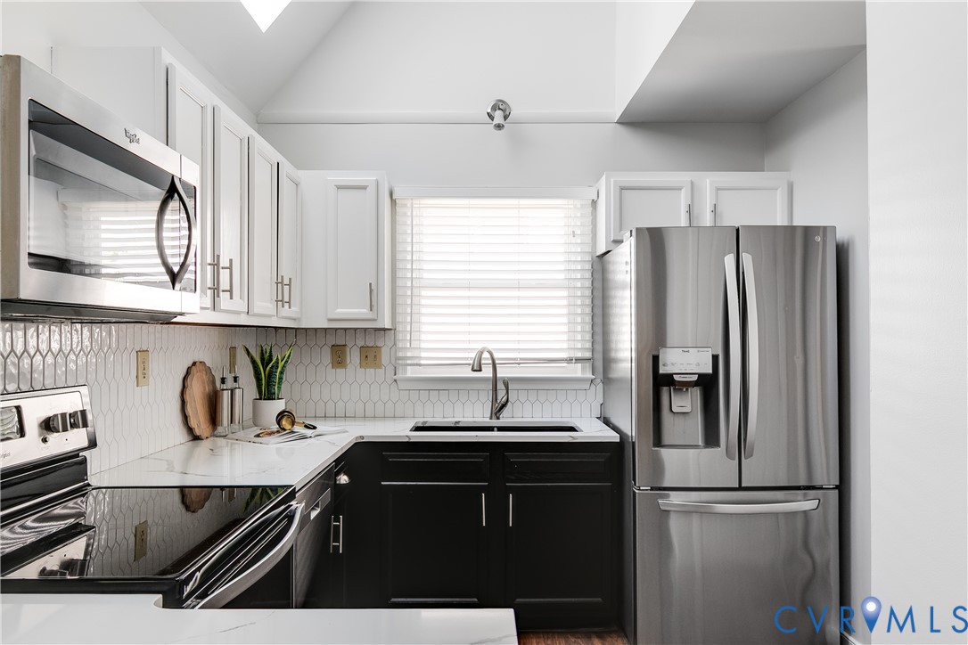 5202 Reids Pointe Rd