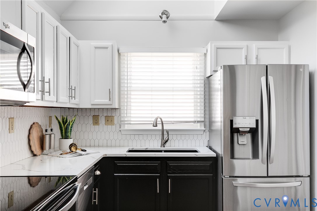 5202 Reids Pointe Rd