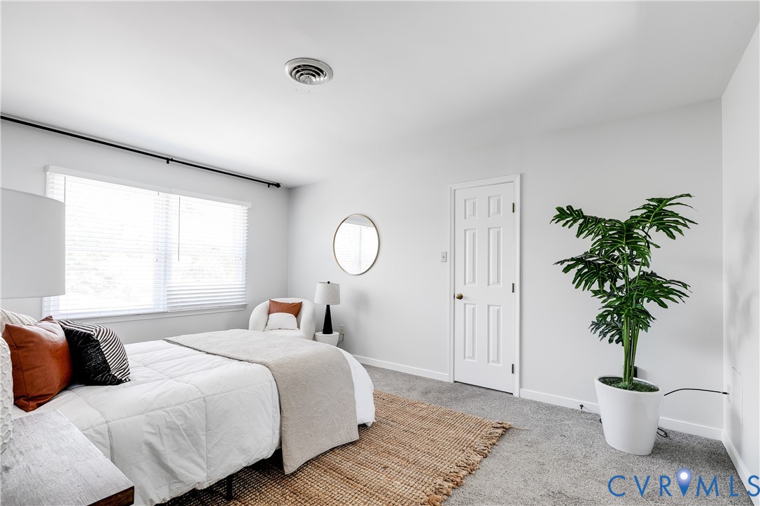 5202 Reids Pointe Rd