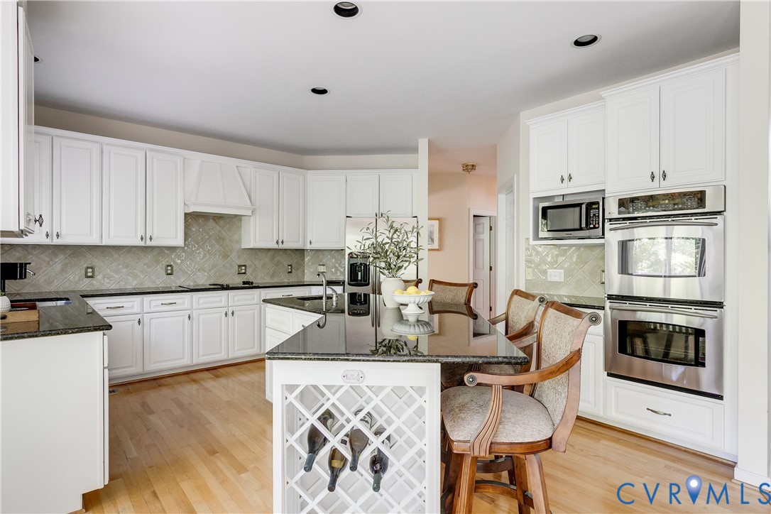 2400 Whitecastle Dr