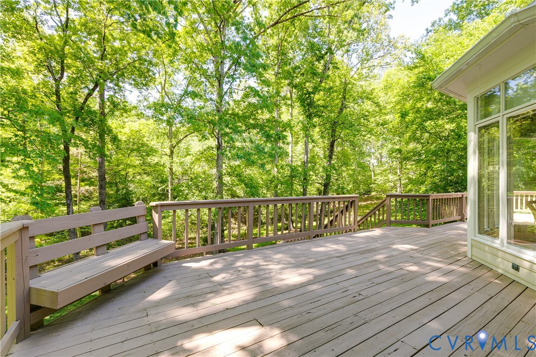 2400 Whitecastle Dr