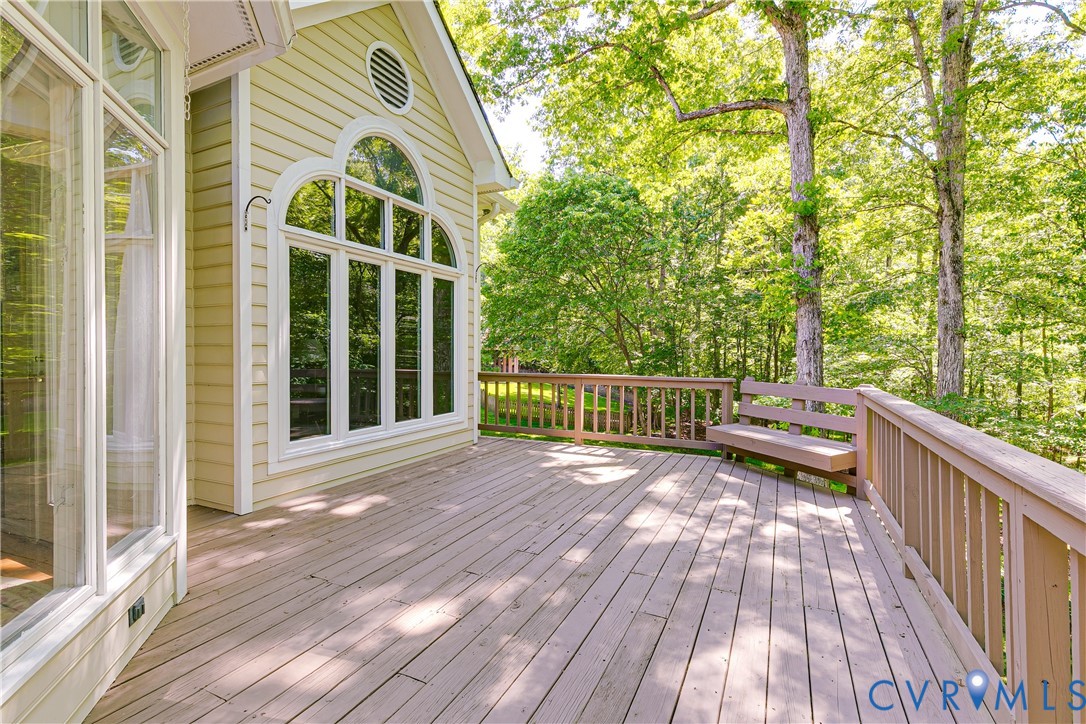 2400 Whitecastle Dr