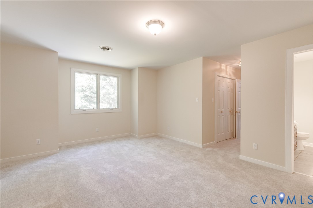 2400 Whitecastle Dr