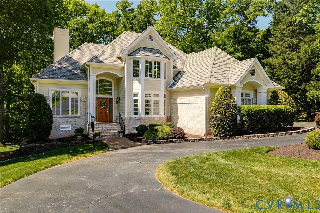 2400 Whitecastle Dr