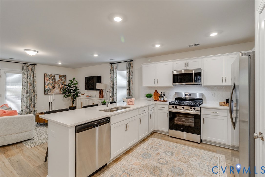 6447 Quinlynn Pl