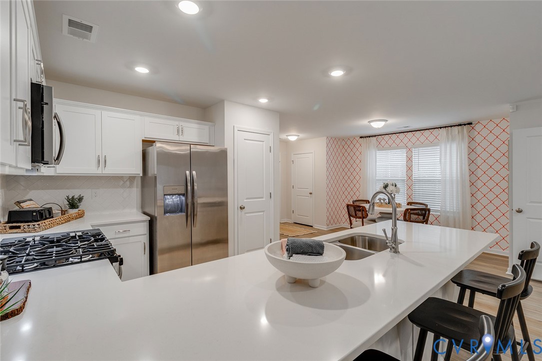 6447 Quinlynn Pl