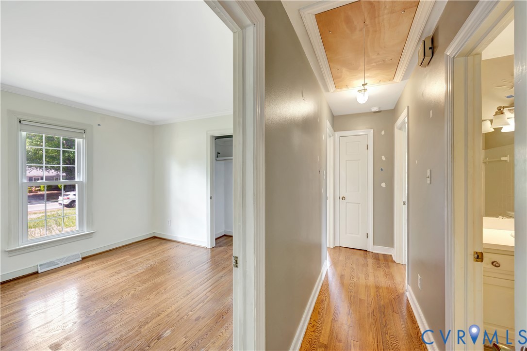 6986 Cornfield Ln