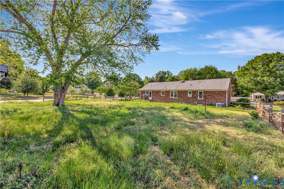 6986 Cornfield Ln