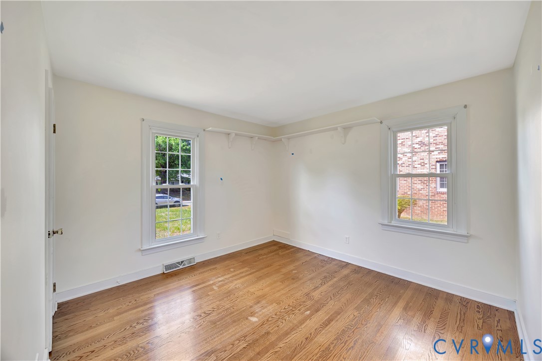 6986 Cornfield Ln