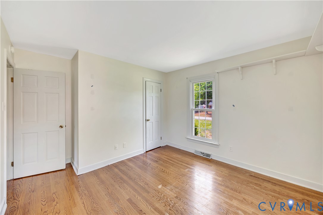 6986 Cornfield Ln