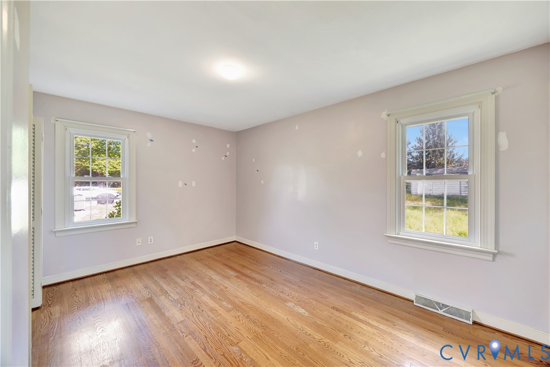 6986 Cornfield Ln