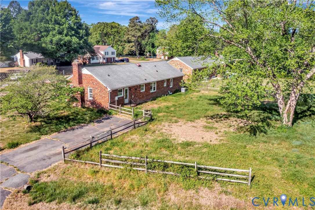 6986 Cornfield Ln