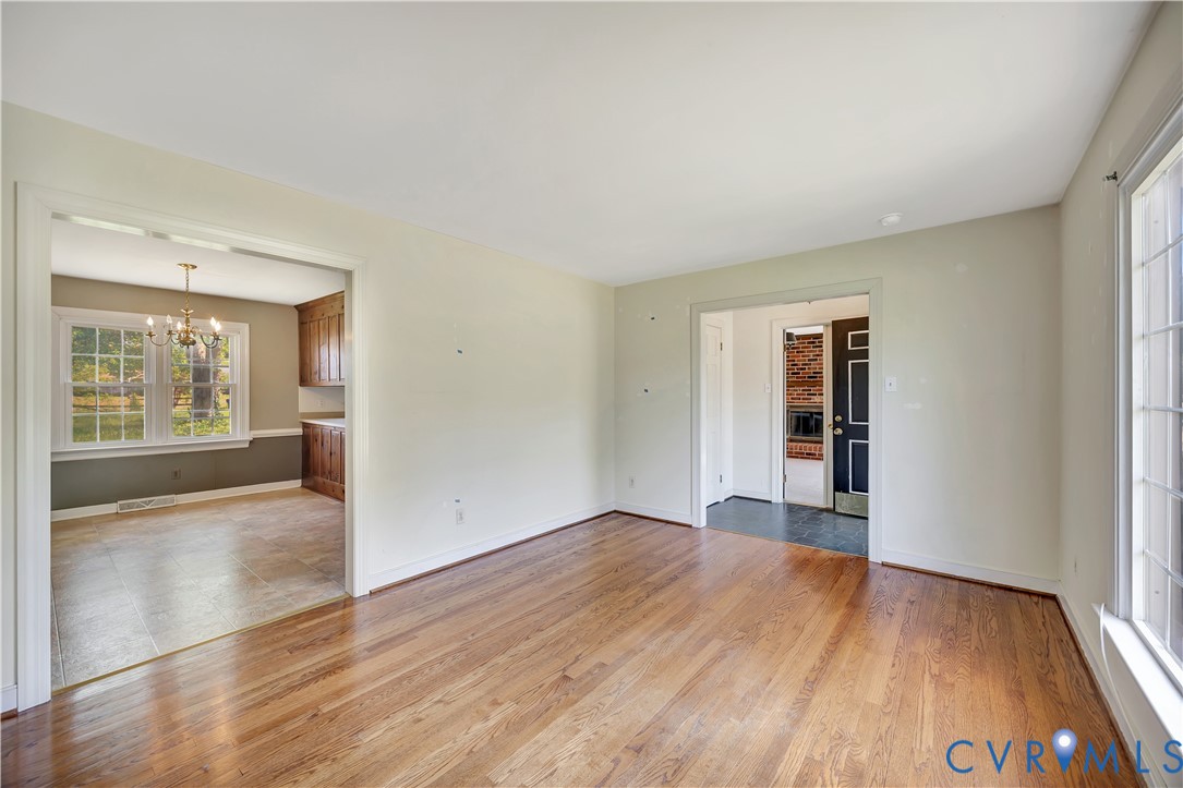 6986 Cornfield Ln
