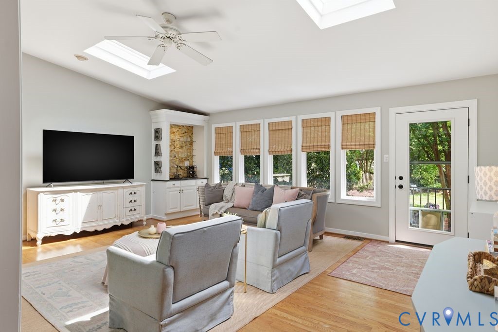 411 Anneslie Ct