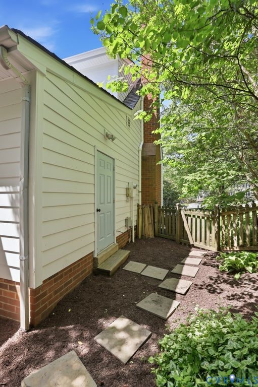 411 Anneslie Ct