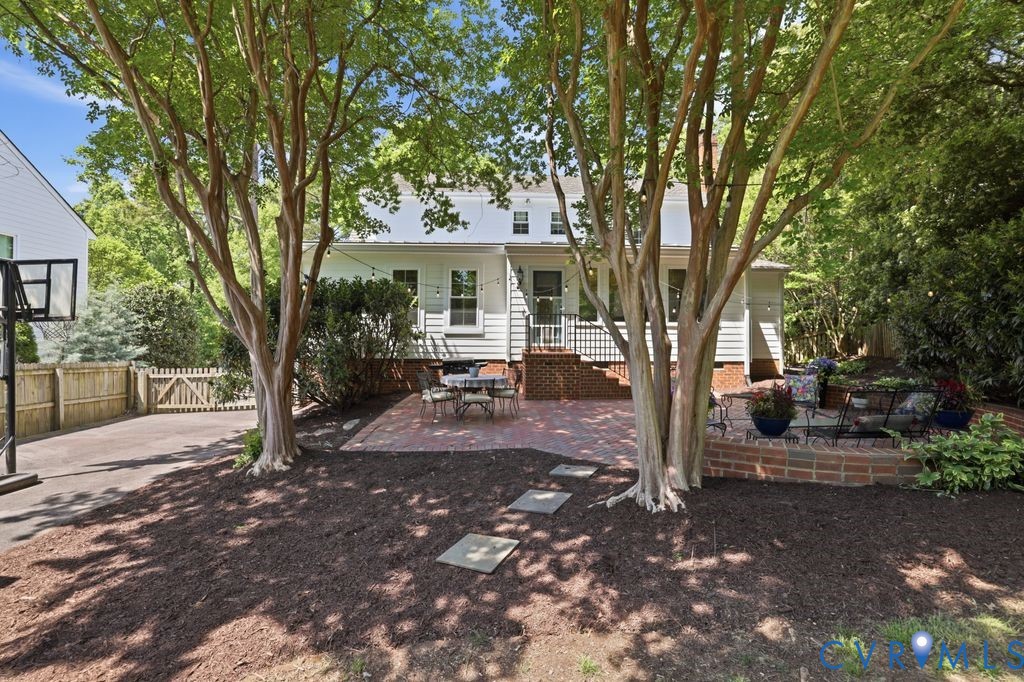 411 Anneslie Ct