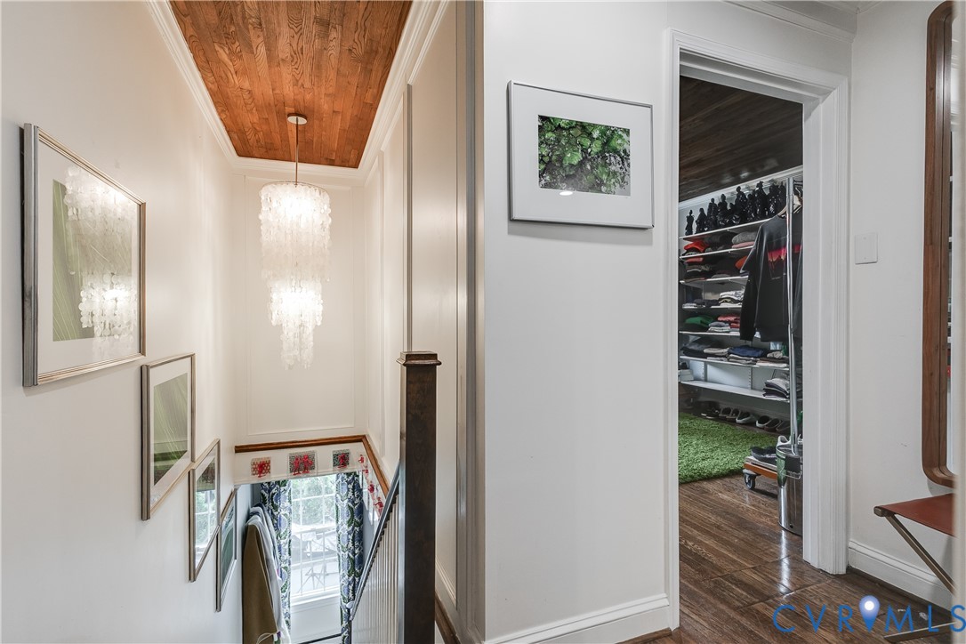 24 N Sheppard St