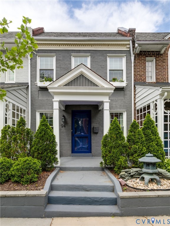 24 N Sheppard St
