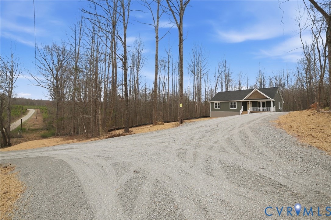 595 New Anna Rd