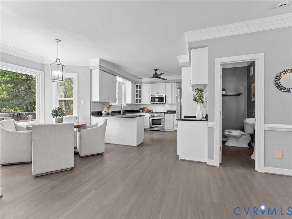 12005 Sterlingwood Ct