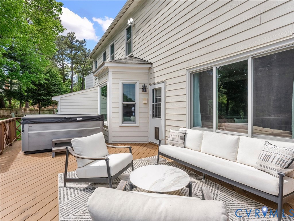 12005 Sterlingwood Ct