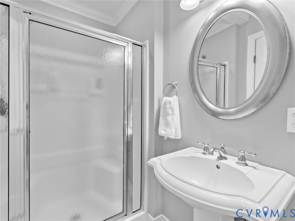 12005 Sterlingwood Ct