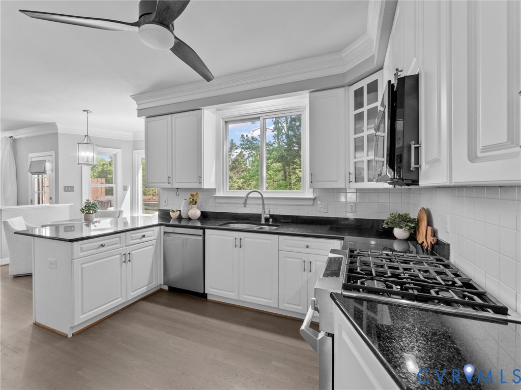 12005 Sterlingwood Ct