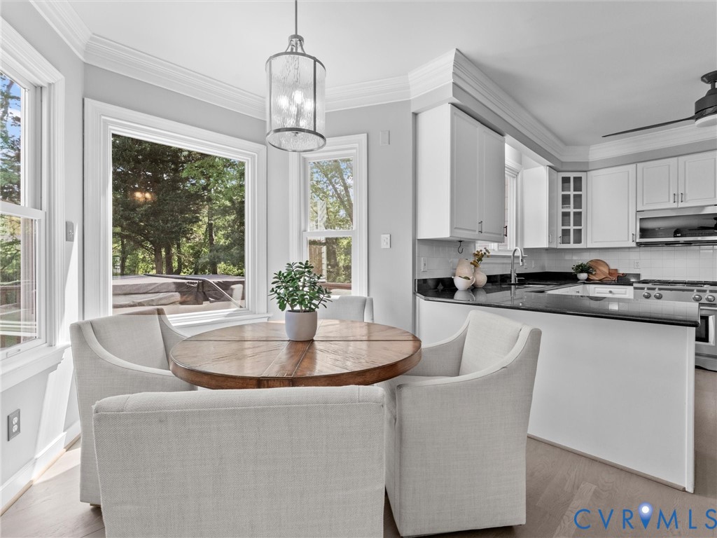 12005 Sterlingwood Ct