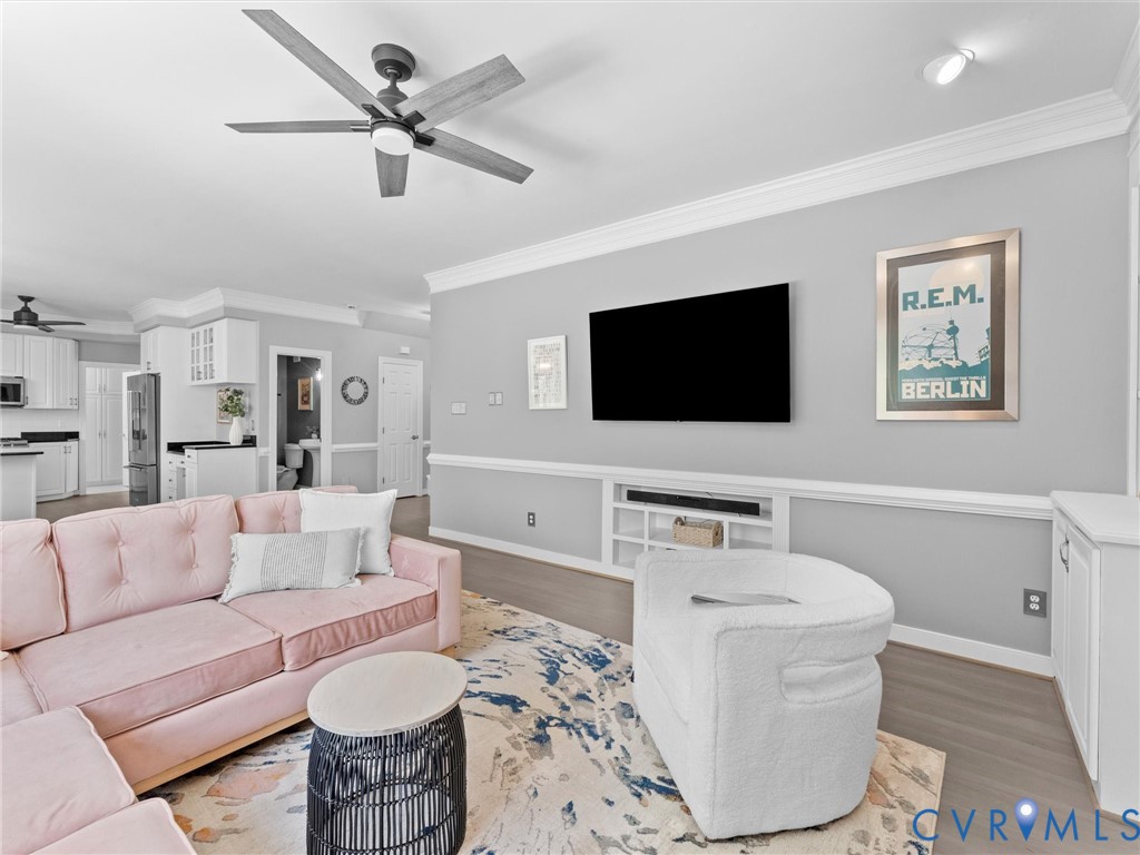 12005 Sterlingwood Ct